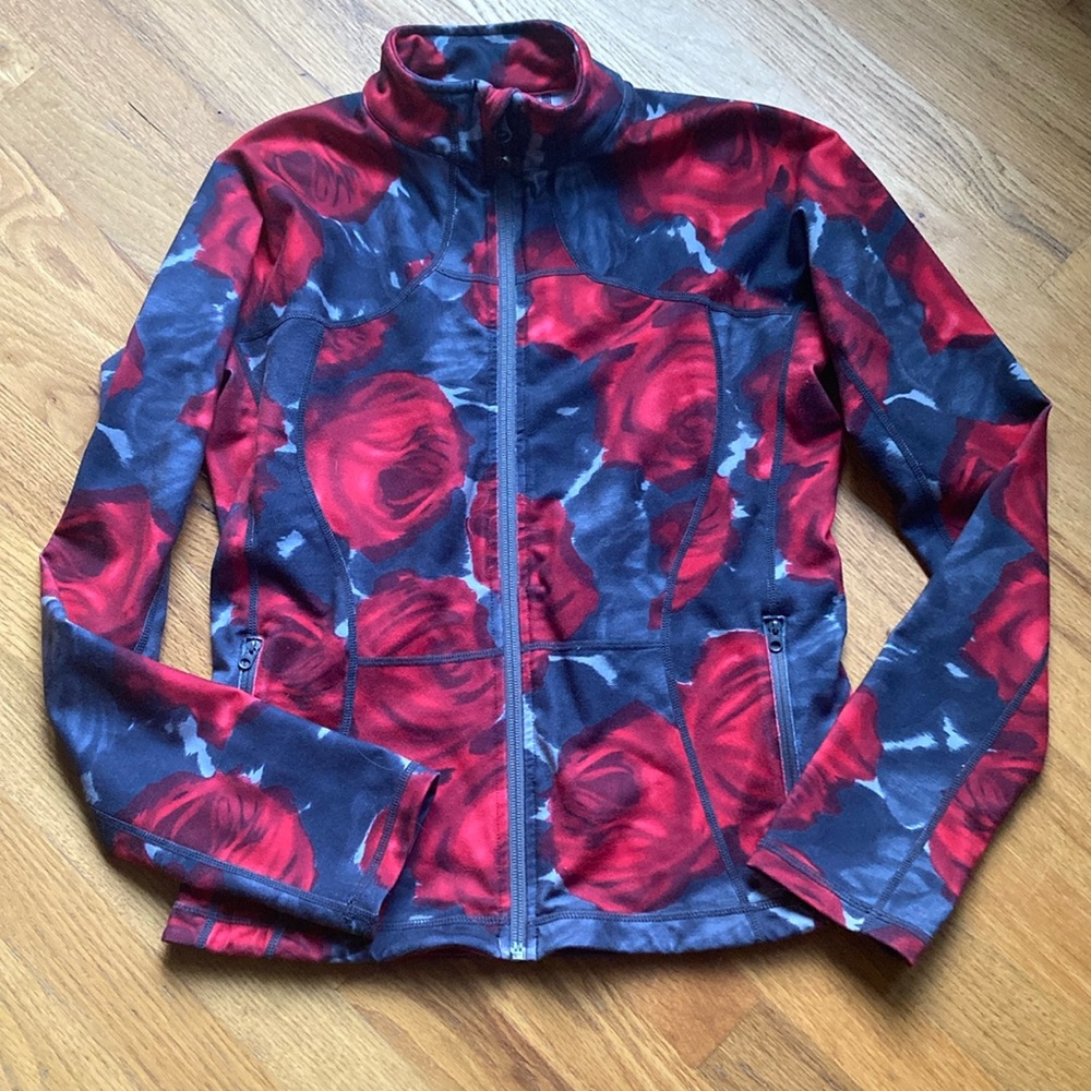 Lululemon Define Jacket- Rose Design